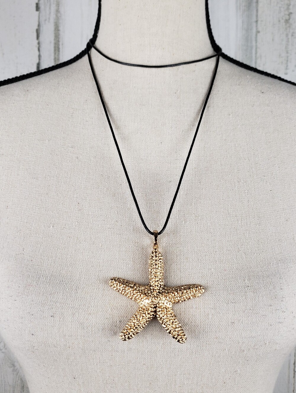 Gold Starfish Pendant Necklace - Women Jewelry